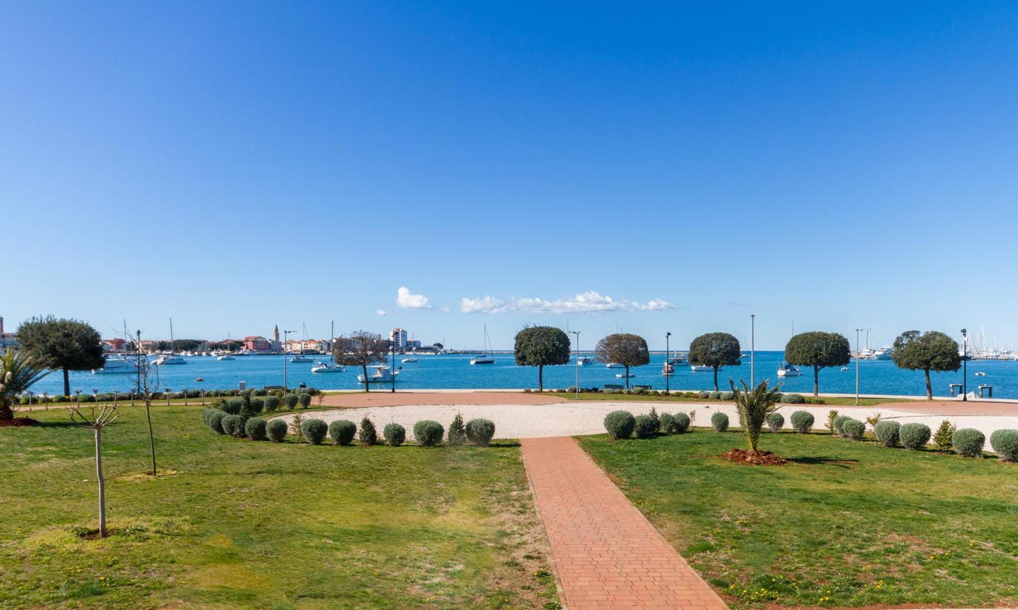 The Garden Palace Umag By Locap Group 外观 照片